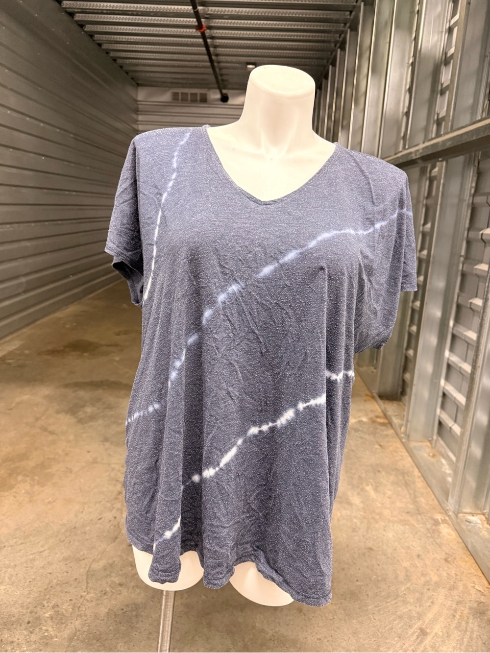 Lane Bryant Navy and White Diagonal Tie-Dye V-Neck Tee